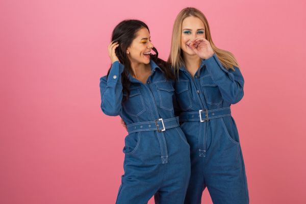 Salopette en jean : les avantages avec ce choix